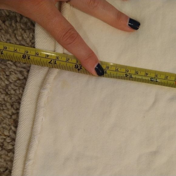 SNDYS Everyday Crop Sweatshirt - Picture 7 of 7